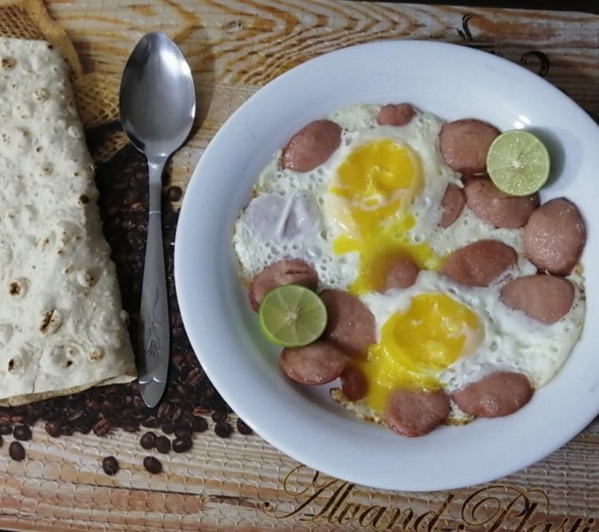 سوسیس تخم مرغ